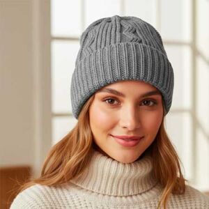 Ladies Grey Stylish Winter Hat
